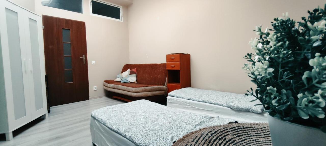 Hostel Tanie Spanie Przy Malcie - Zameldowanie Bezobslugowe -